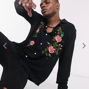 ASOS DESIGN regular revere shirt in floral embroidery chest placement